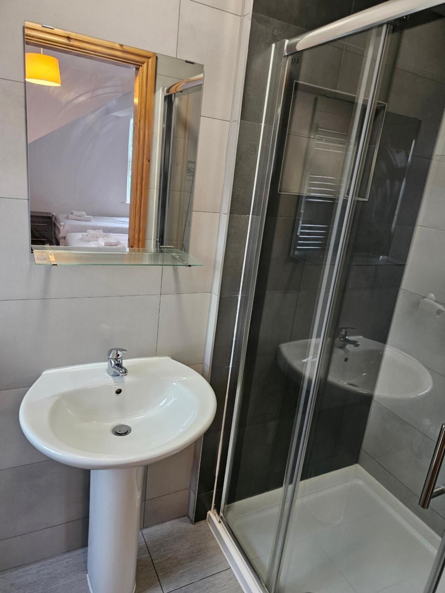 Homebird Property - Conway House ليدز المظهر الخارجي الصورة